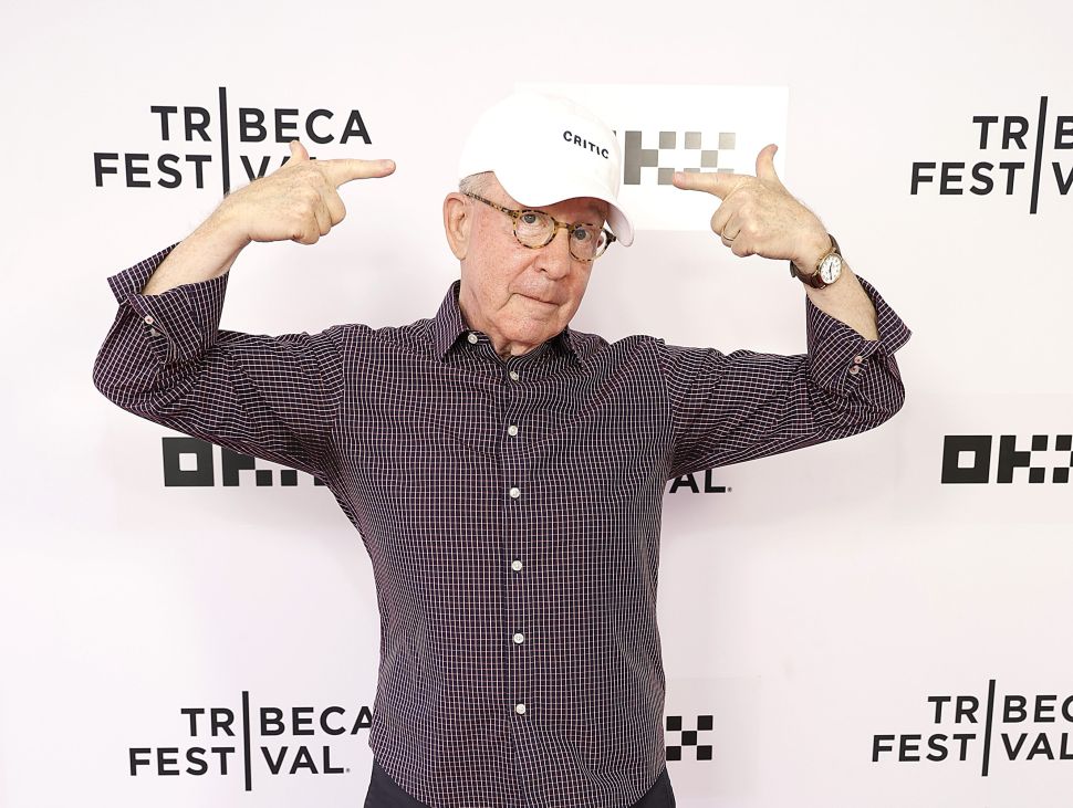 In Alison Chernick’s ‘House of Criticism,’ Jerry Saltz and Roberta Smith Step Out From Behind Their Bylines
