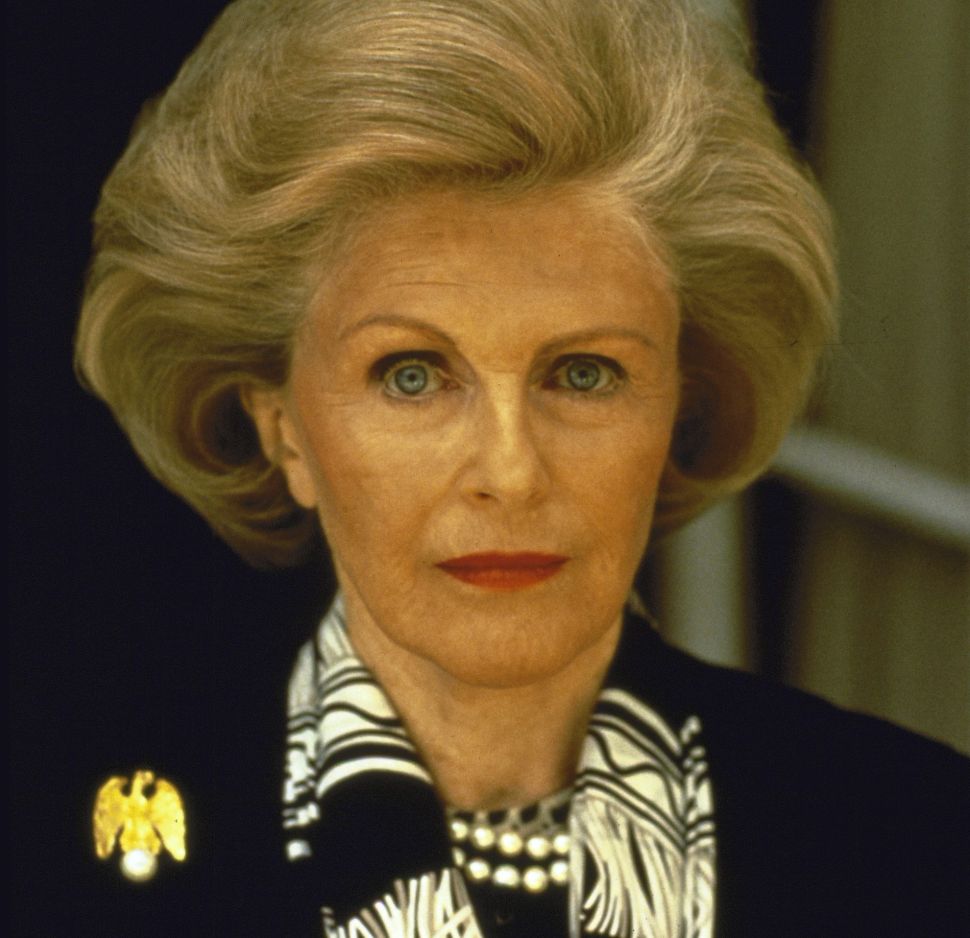 How Pamela Harriman Became the Most Powerful Socialite in American Politics